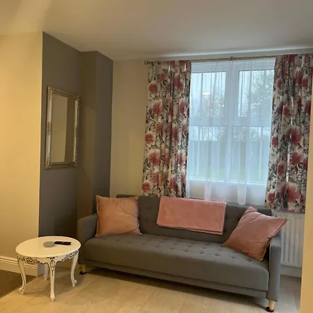 Birch Lane بيت ضيافة